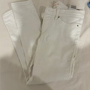 Levi’s Shaping Skinny White Jeans